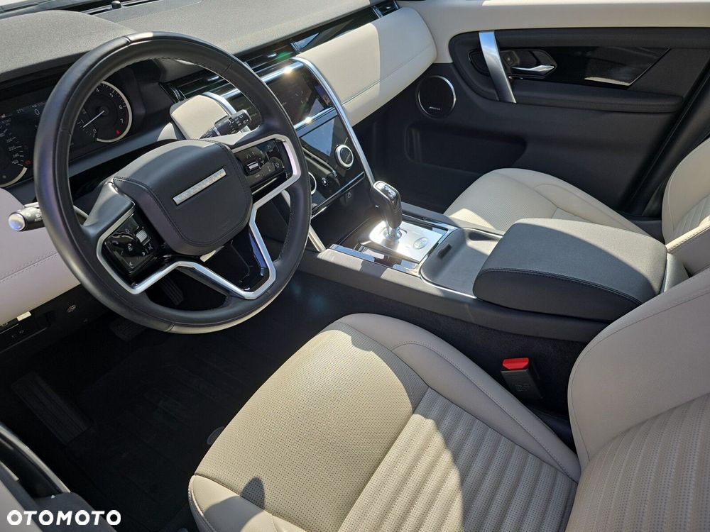 Land Rover Discovery Sport - 10