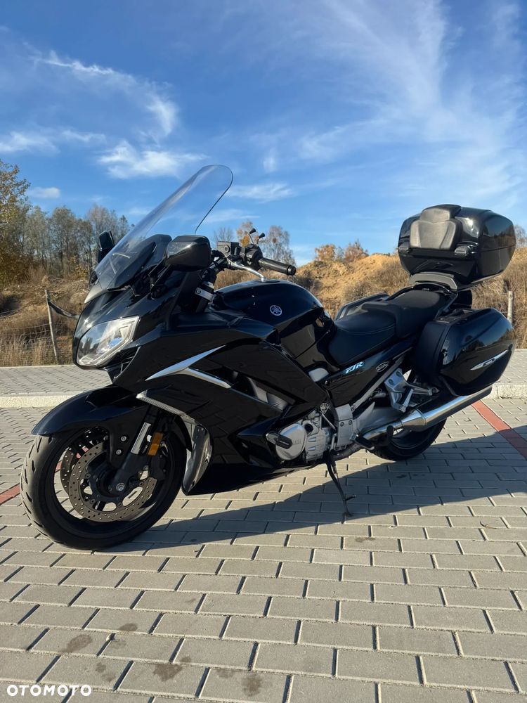Yamaha FJR - 3