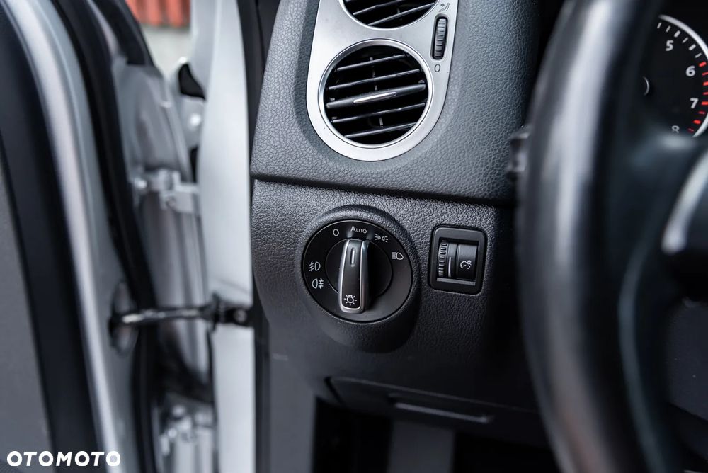 Volkswagen Tiguan - 28