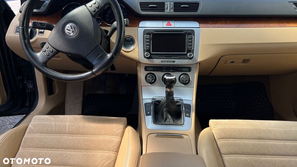 Volkswagen Passat 1.8 TSI Highline - 8