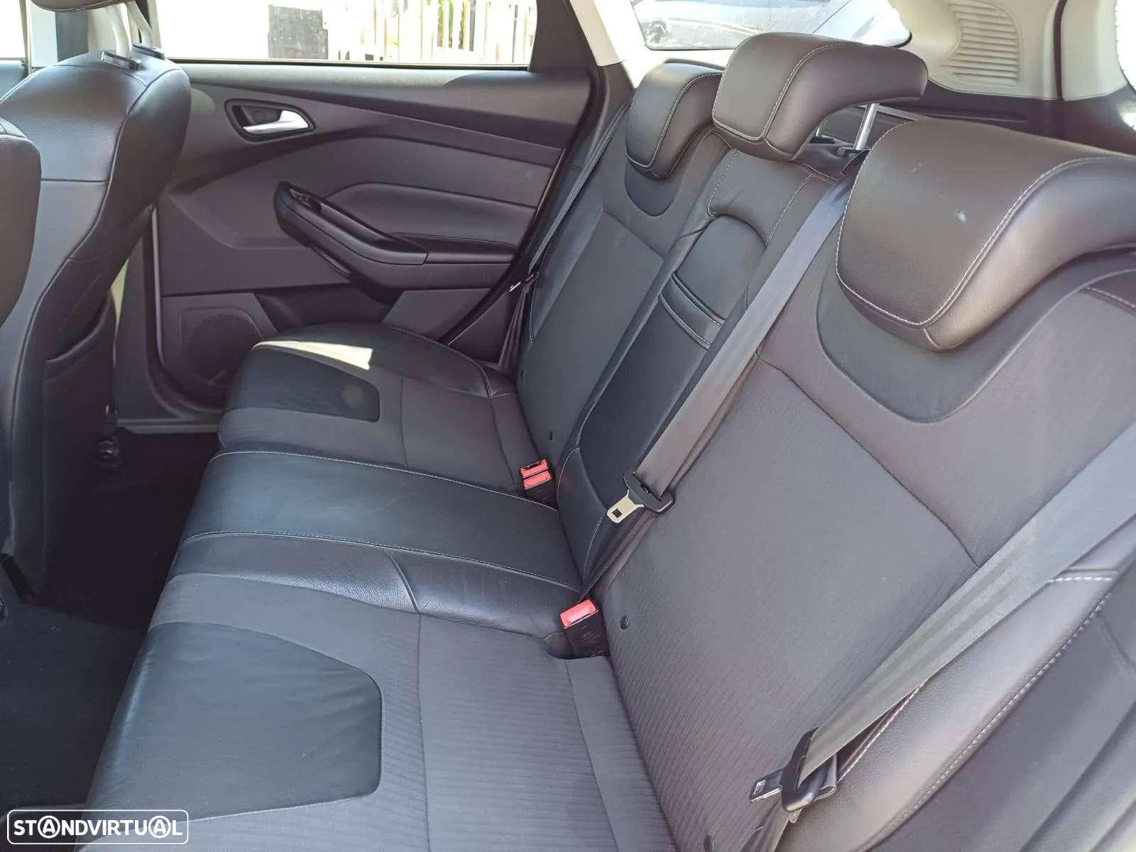 Ford Focus SW 1.6 TDCi Titanium - 10