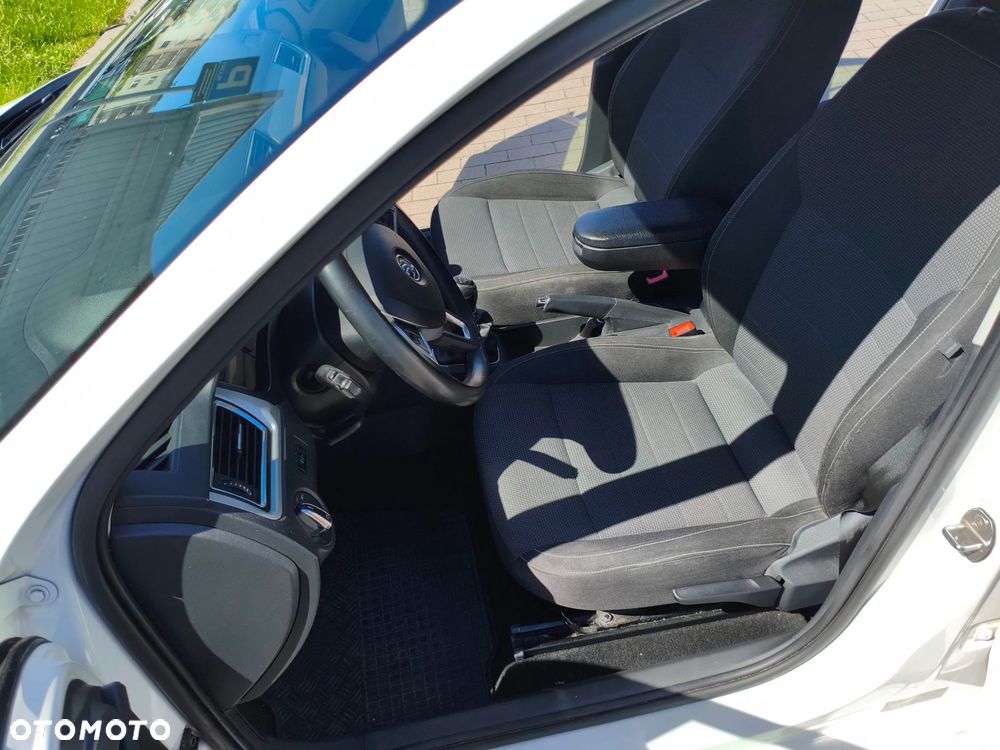 Skoda RAPID 1.2 TSI Elegance - 13