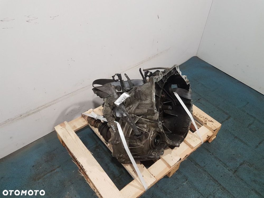 NISSAN PRIMERA P12 2.0 BENZYNA 140KM SKRZYNIA BIEGÓW MANUALNA 8H5#1 - 3