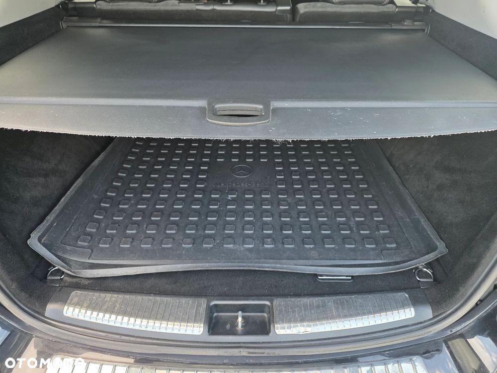 Mercedes-Benz ML 300 CDI 4Matic 7G-TRONIC DPF BlueEFFICIENCY Grand Edition - 18