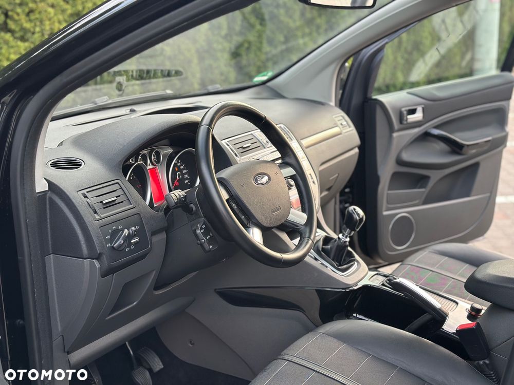 Ford Kuga 2.0 TDCi 4x4 Titanium - 18