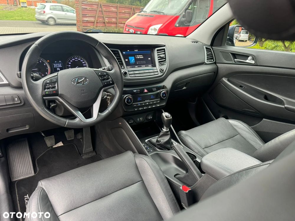 Hyundai Tucson blue 1.6 GDi 2WD Passion - 38