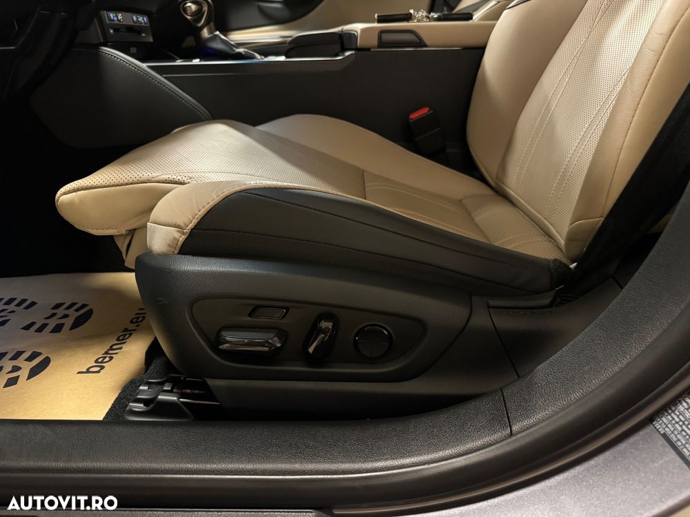 Lexus Seria ES 300h Business Edition - 19