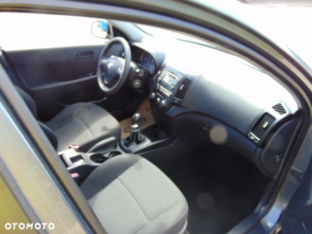 Hyundai i30 1.6 CRDi Blue Classic - 11