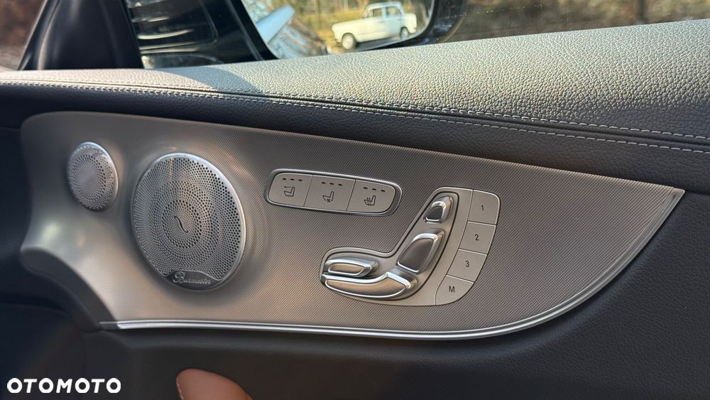 Mercedes-Benz Klasa E AMG 53 Kabriolet 4-Matic+ 9G-TRONIC - 11
