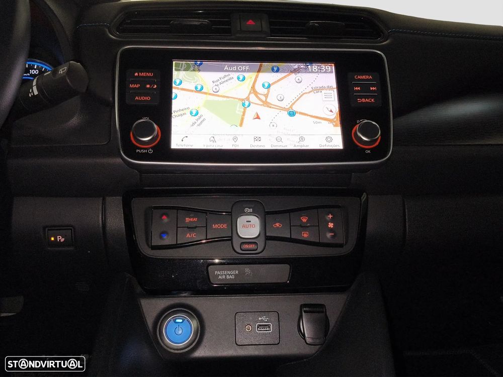 Nissan Leaf N-Connecta - 22