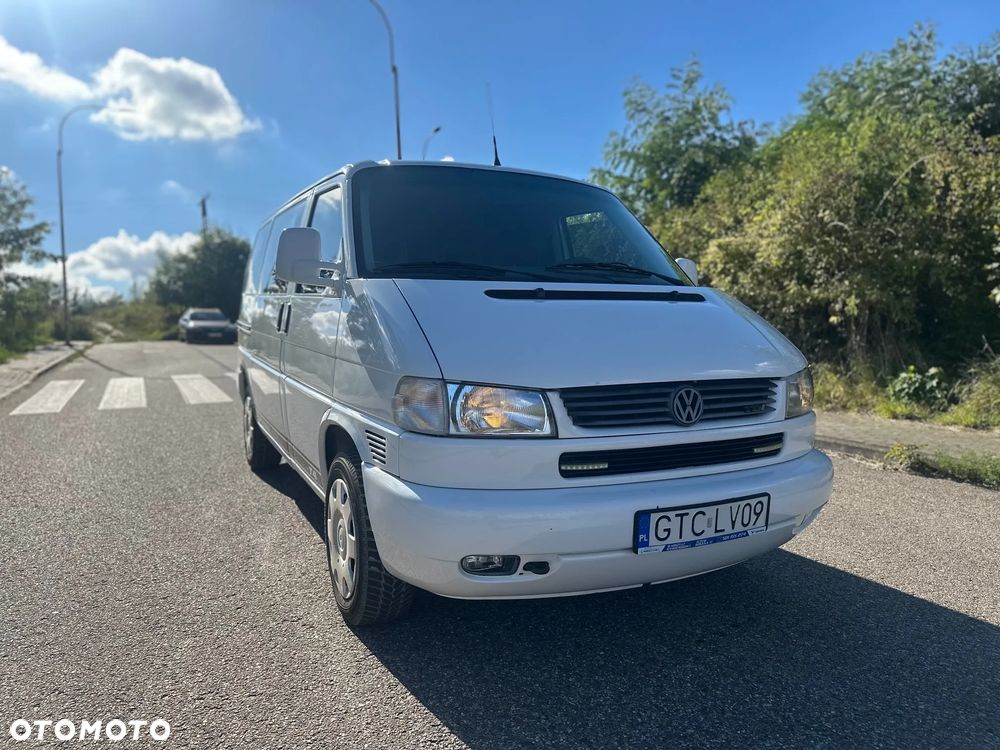 Volkswagen Caravelle TDI Basis / CL - 10