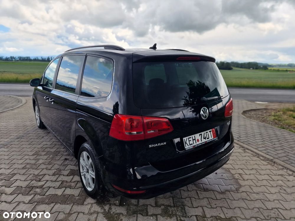 Volkswagen Sharan 2.0 TDI DSG BlueMotion Technology Comfortline - 12