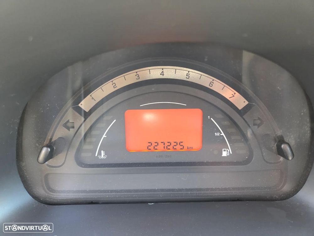 Citroën C3 1.4 HDi Exclusive - 9