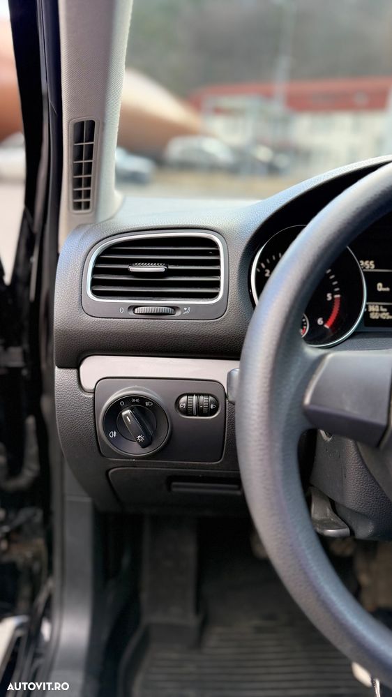 Volkswagen Golf 1.6 TDI DPF Style - 17