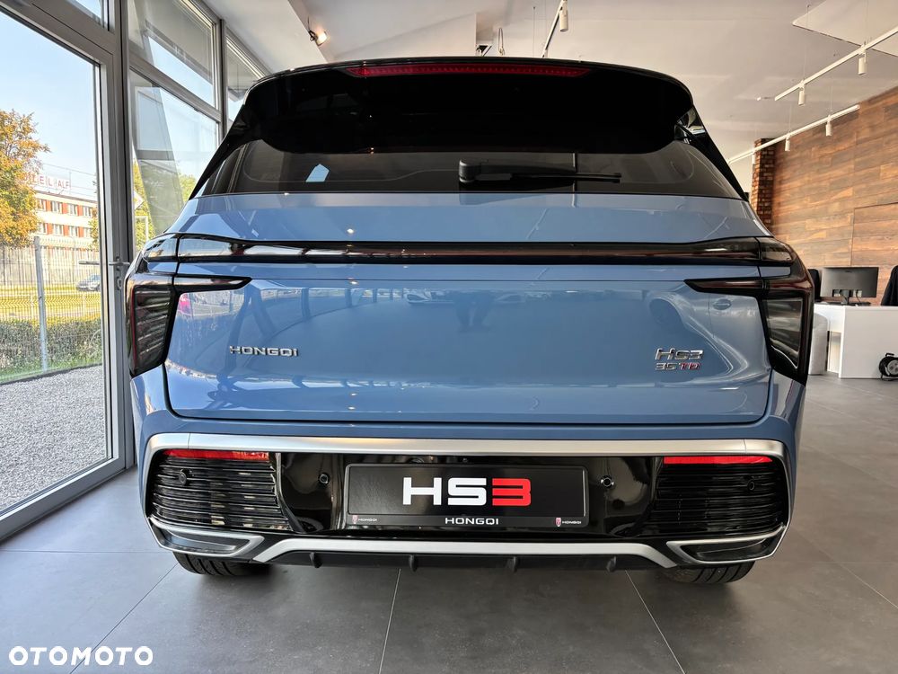 Hongqi HS3 - 3