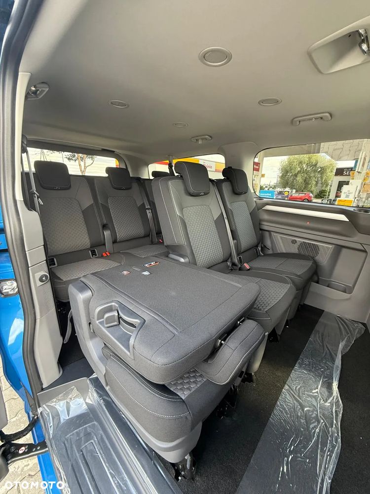 Volkswagen Caravelle - 29