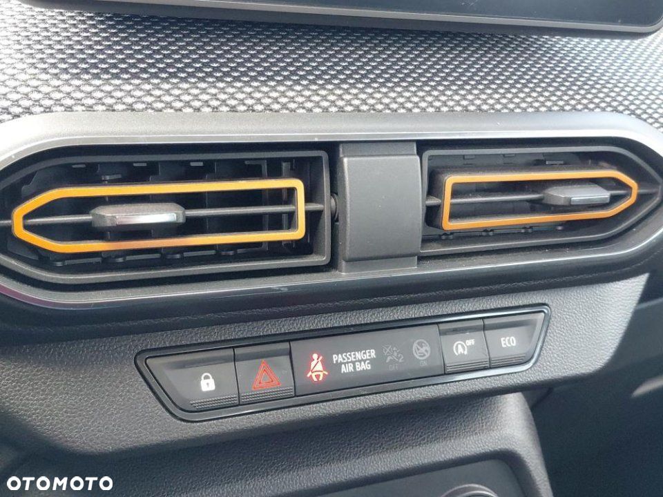 Dacia Sandero - 24