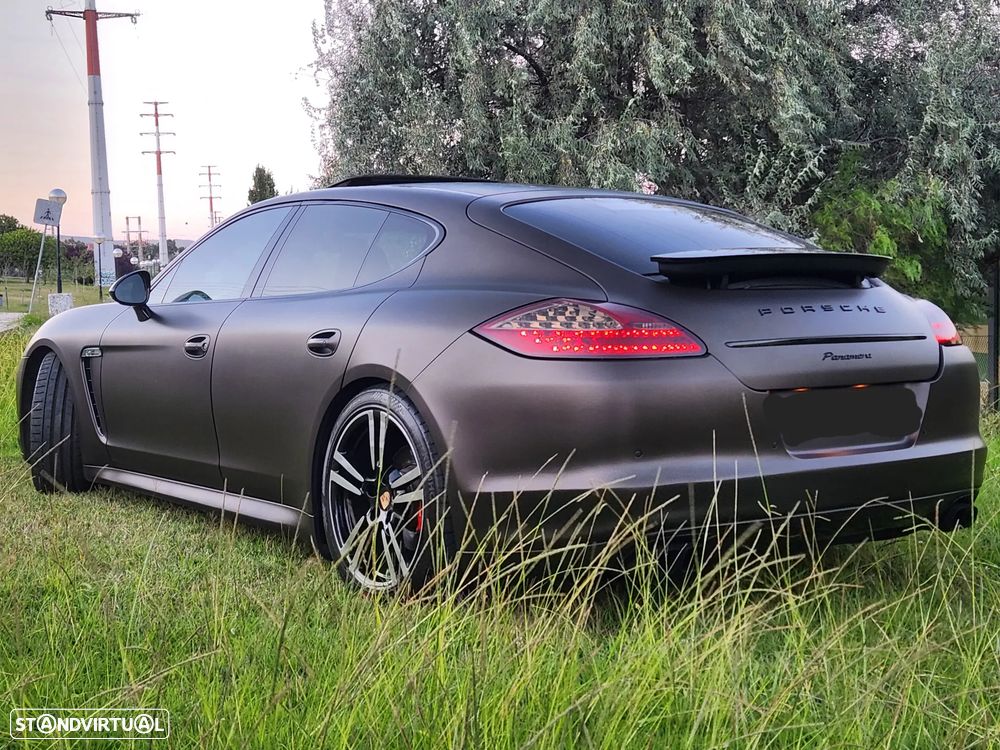 Porsche Panamera Platinum Edition - 3