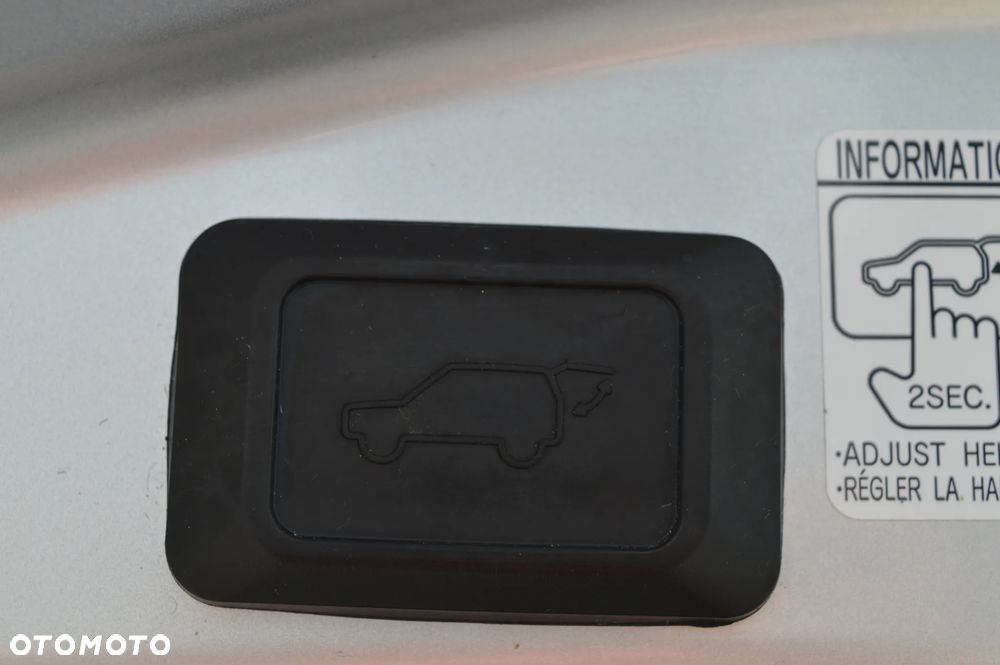 Toyota RAV4 2.0 Premium 4x4 - 15