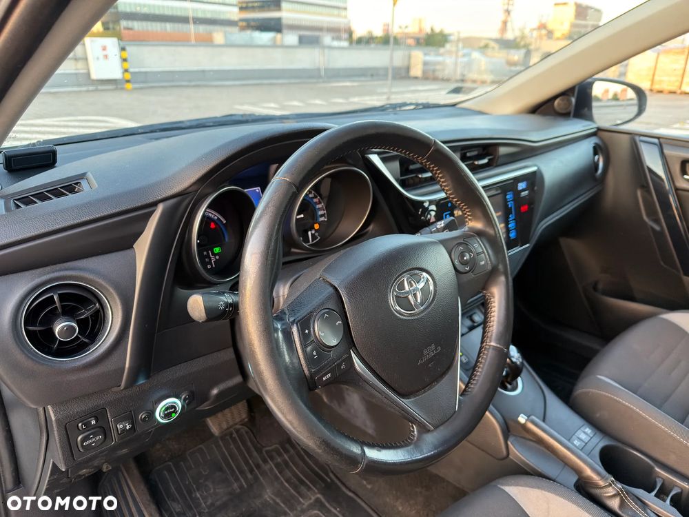 Toyota Auris Hybrid 135 Comfort - 10