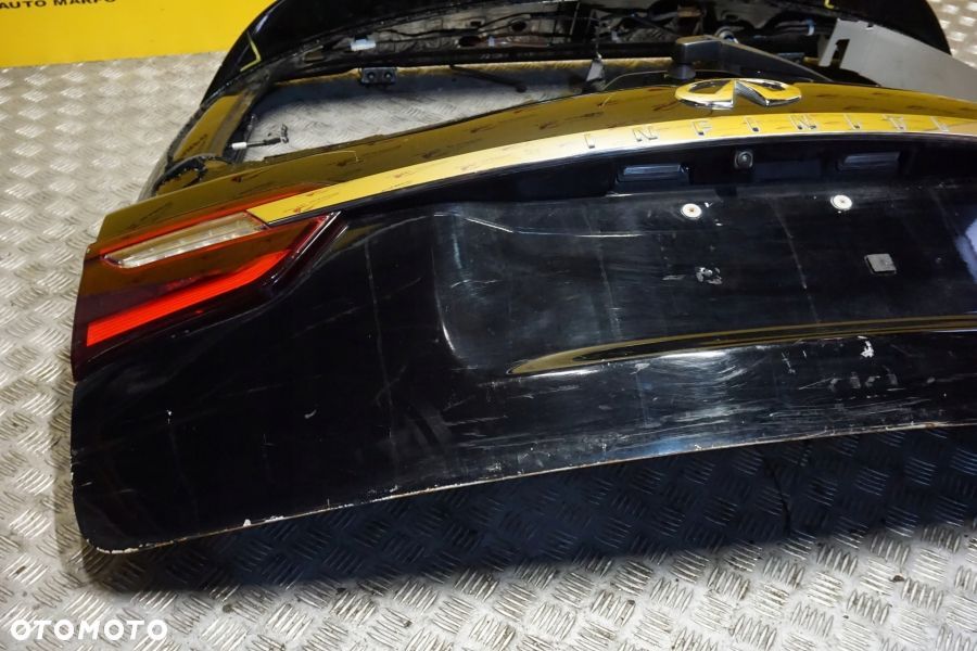 INFINITI QX80 2018 - 2024 Klapa Tylna Bagażnika Spoiler Lampa Tył USA - 8