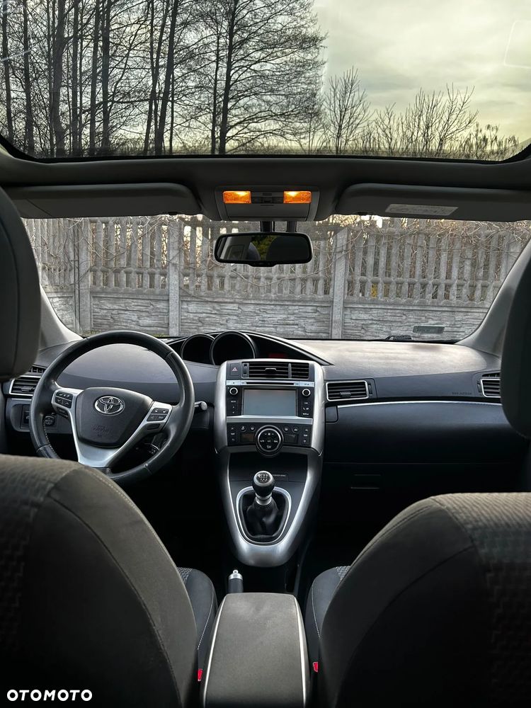 Toyota Verso 1.6 D-4D 7-Sitzer Start/Stop Skyview Edition - 17