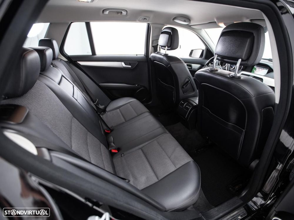 Mercedes-Benz C 200 - 13
