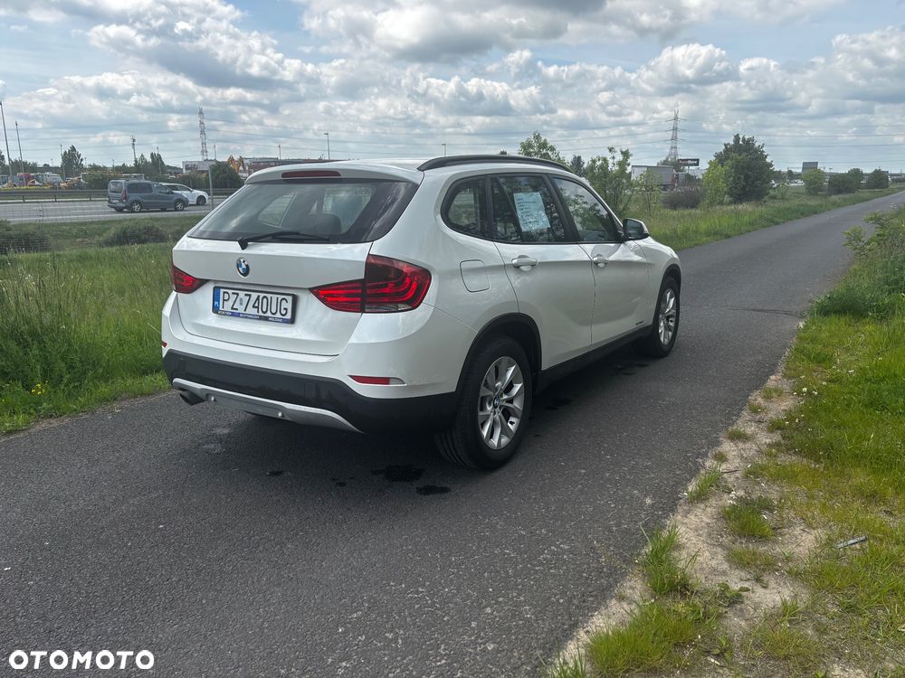 BMW X1 xDrive18d xLine - 8