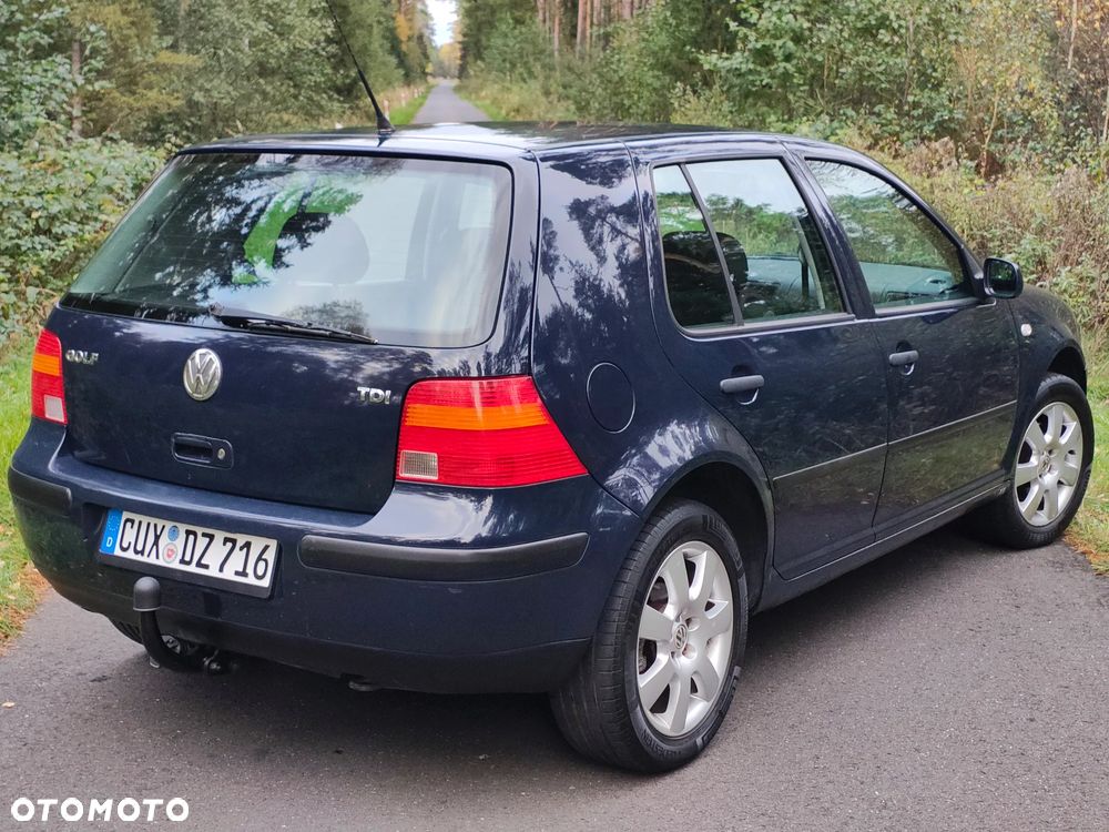 Volkswagen Golf - 3