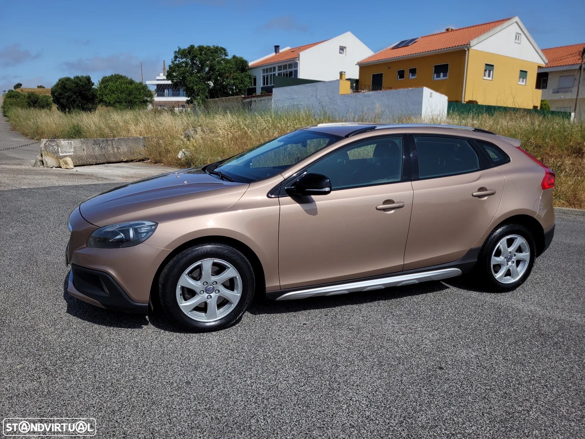 Volvo V40 Cross Country 1.6 D2 VOR - 36