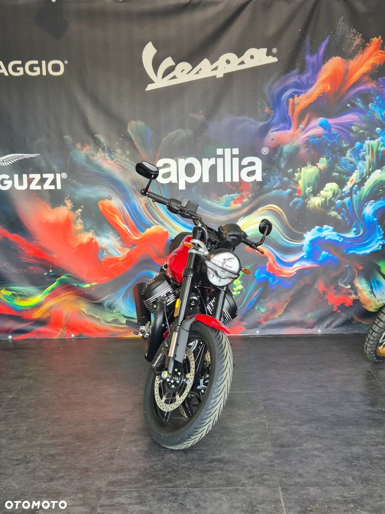 Moto Guzzi V7 - 3