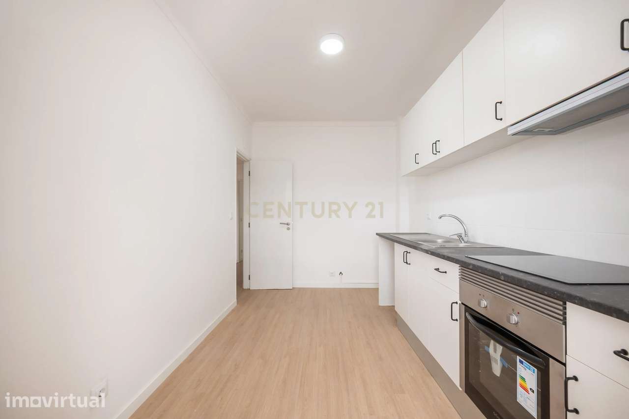 Apartamento para venda na rua de aveiro - 3 Quartos e 3 WC - Grande imagem: 2/28