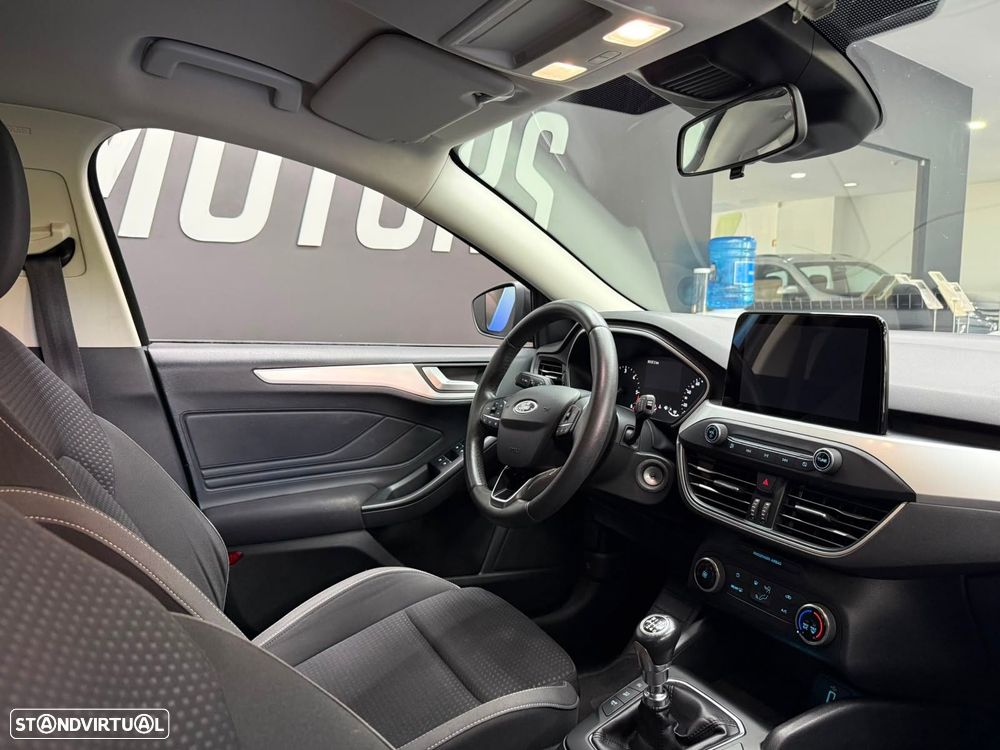 Ford Focus SW 1.5 TDCi EcoBlue Business - 34
