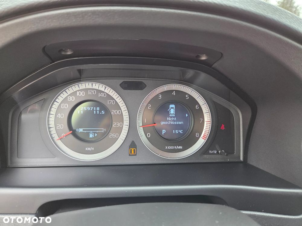 Volvo V70 2.5T Summum - 28