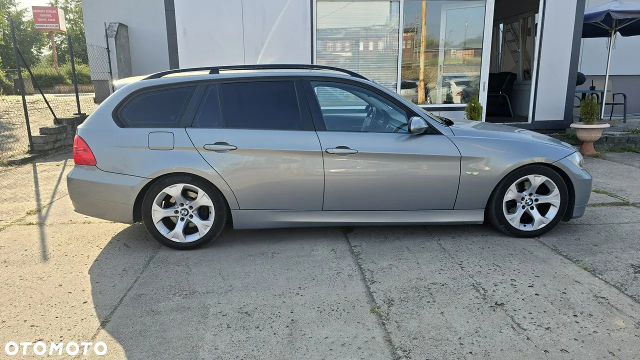 BMW Seria 3 318i Touring Edition Sport - 39