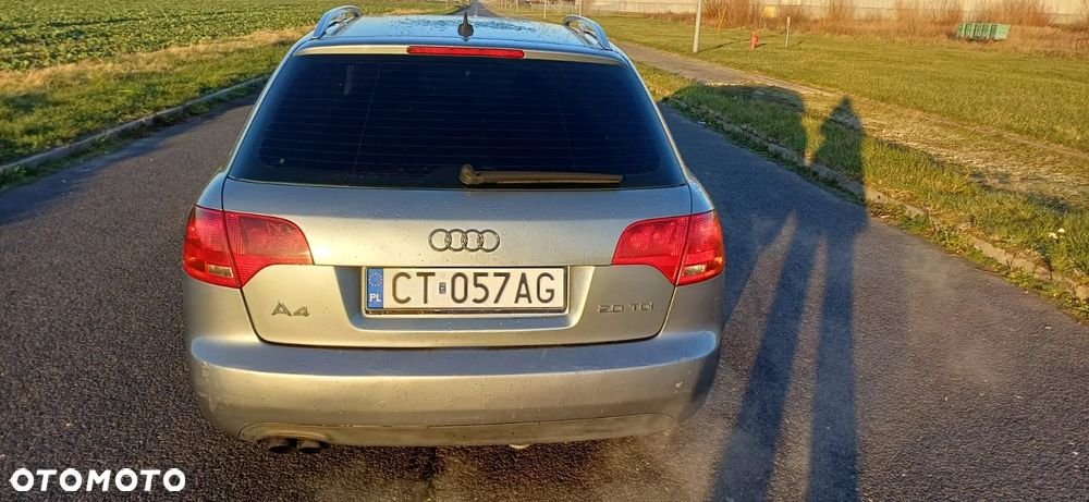 Audi A4 Avant 2.0 TDI DPF - 13