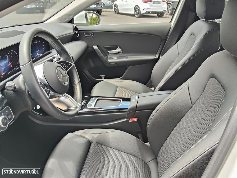 Mercedes-Benz A 200 Style Plus Aut. - 10