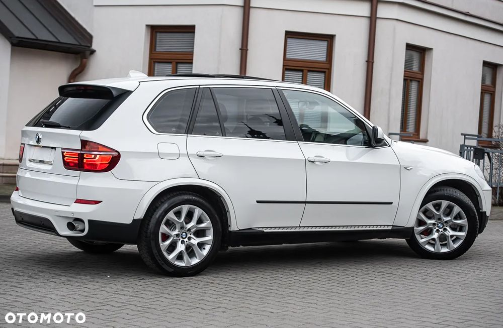 BMW X5 xDrive35i Edition Exclusive - 11