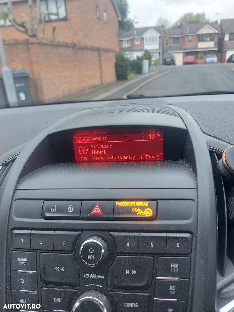 Vauxhall Astra - 10