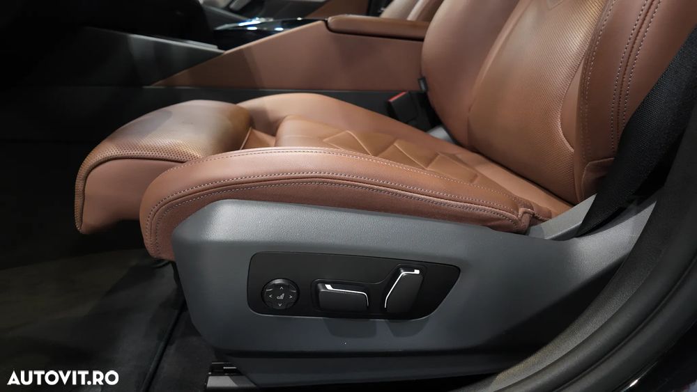 BMW Seria 5 520d xDrive AT MHEV - 13