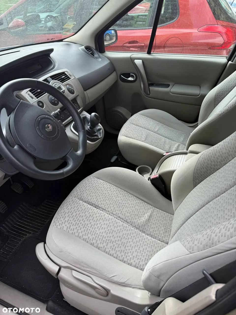Renault Scenic 2.0 16V Privilege - 5