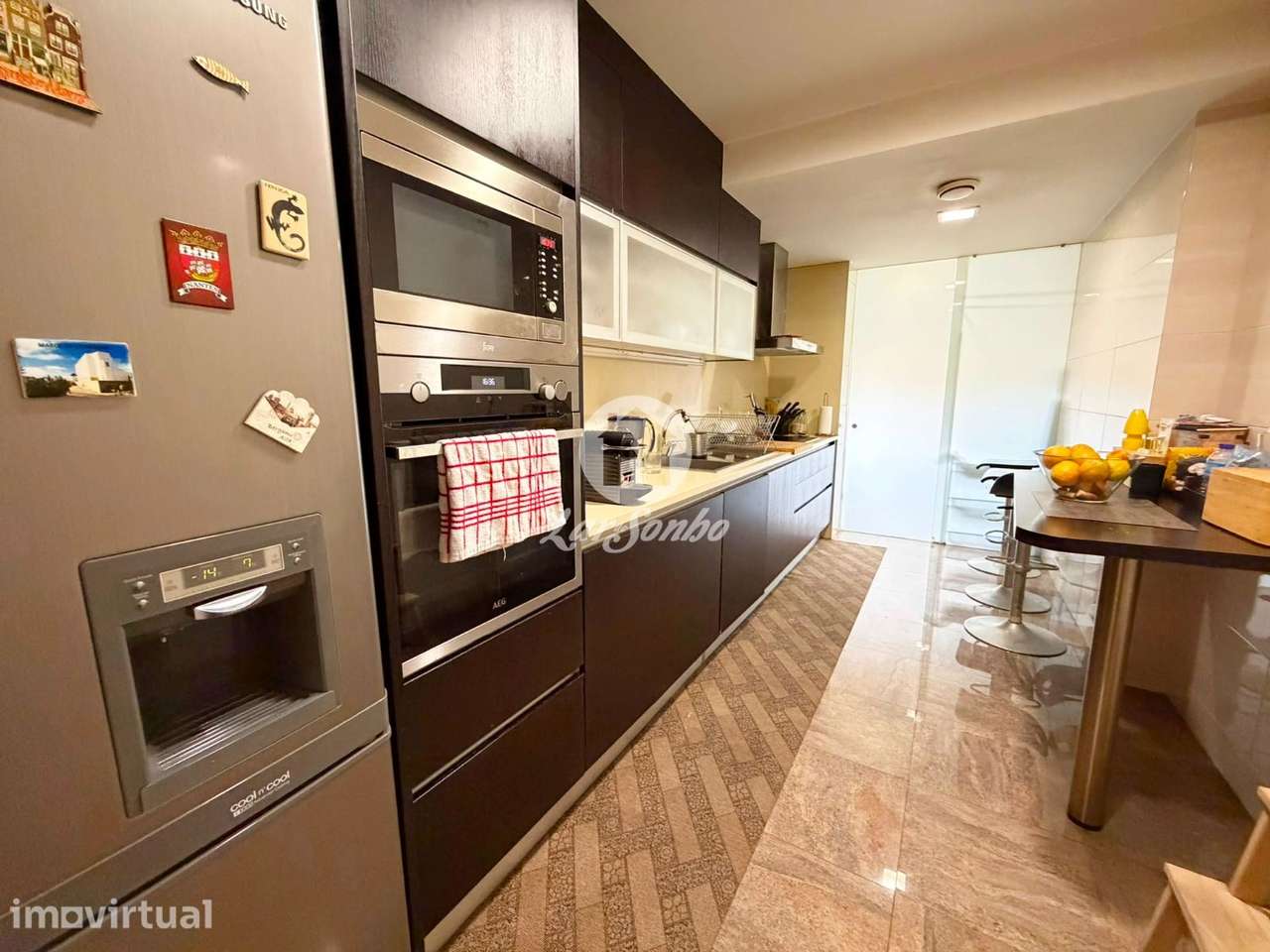 Apartamento T3 com garagem fechada, a 50m da praia, em Mindelo - Grande imagem: 3/20