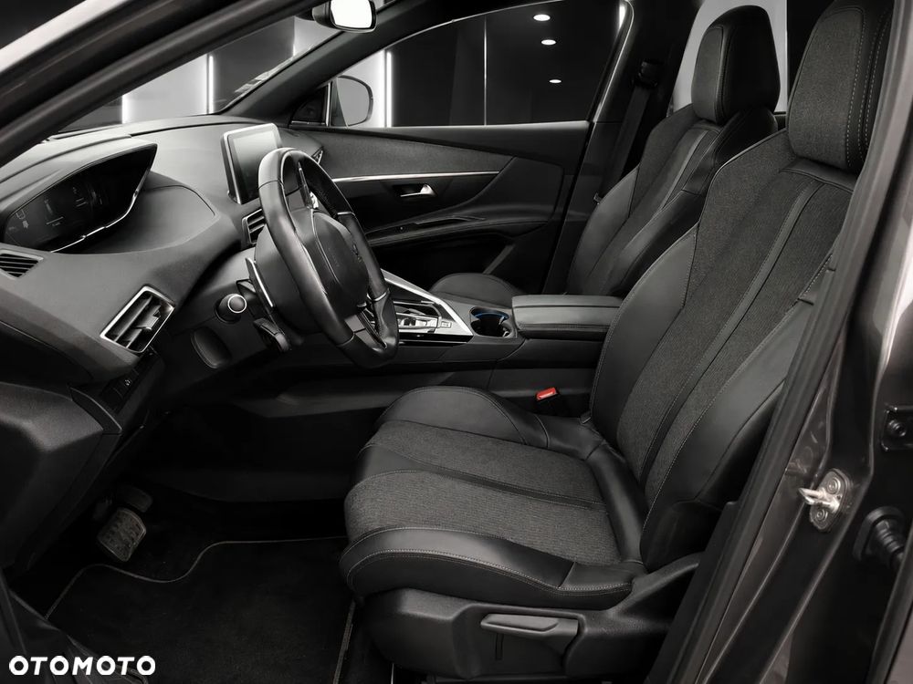 Peugeot 5008 1.6 PureTech GT Pack S&S EAT8 - 6