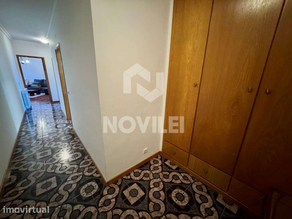 Apartamento T1 Mobilado e equipado situado na Urbanização Nova Leiria - Grande imagem: 3/14