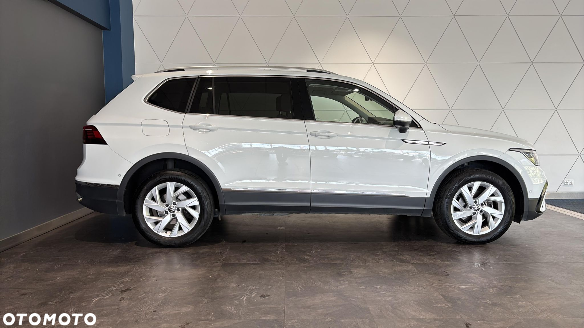 Volkswagen Tiguan Allspace 2.0 TDI Elegance DSG - 6