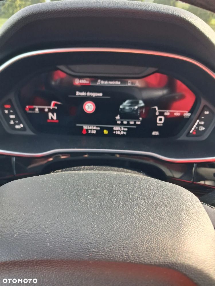 Audi Q3 35 TDI S tronic - 8