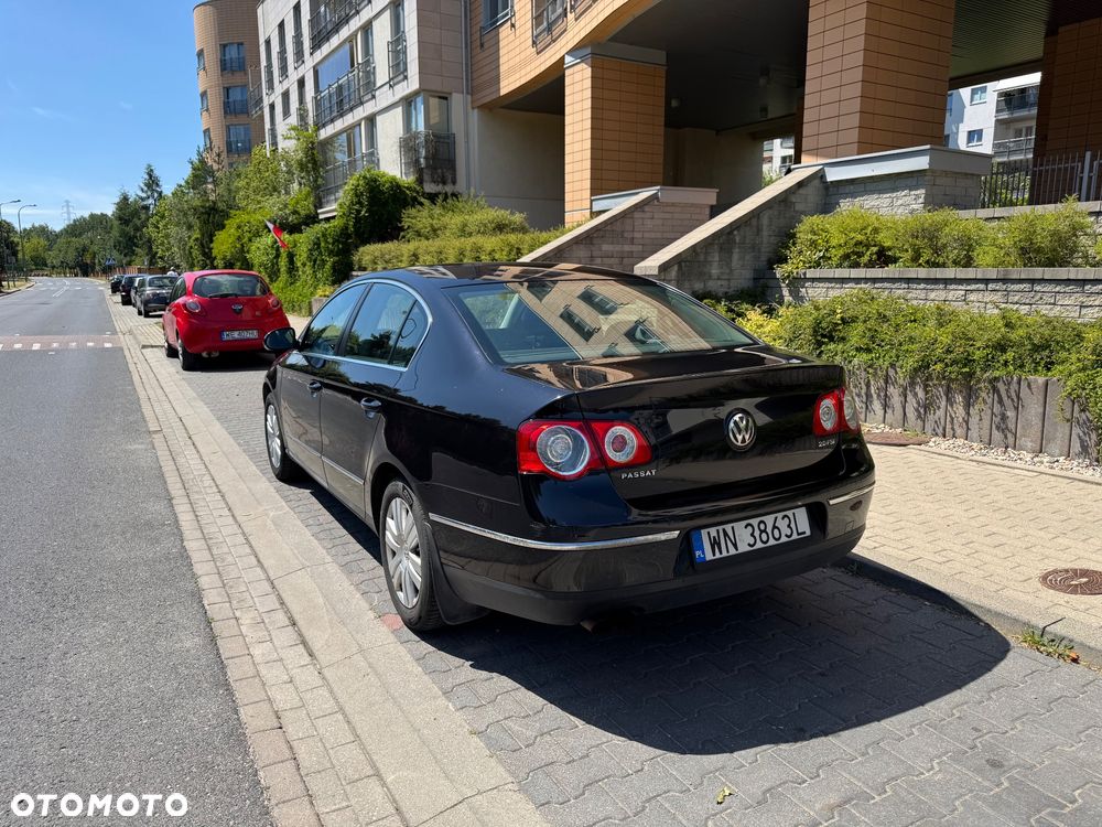 Volkswagen Passat 2.0 FSI Highline - 8