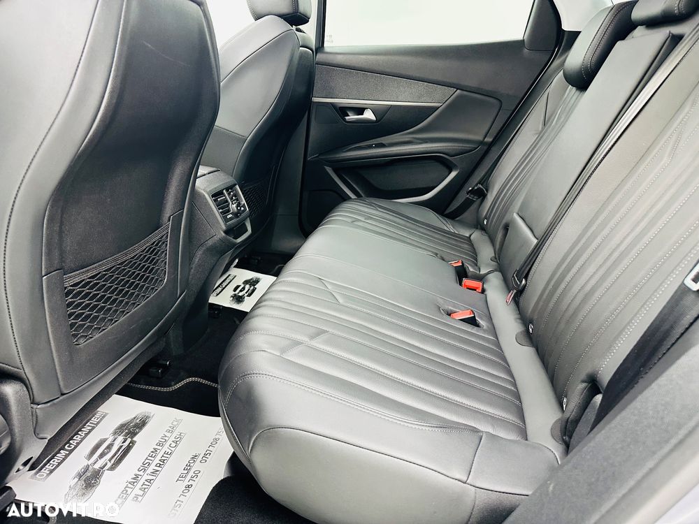 Peugeot 3008 PureTech 130 Stop & Start GPF Allure Pack - 12