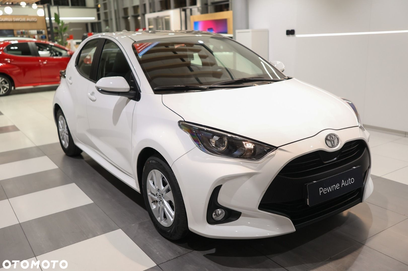 Toyota Yaris - 10
