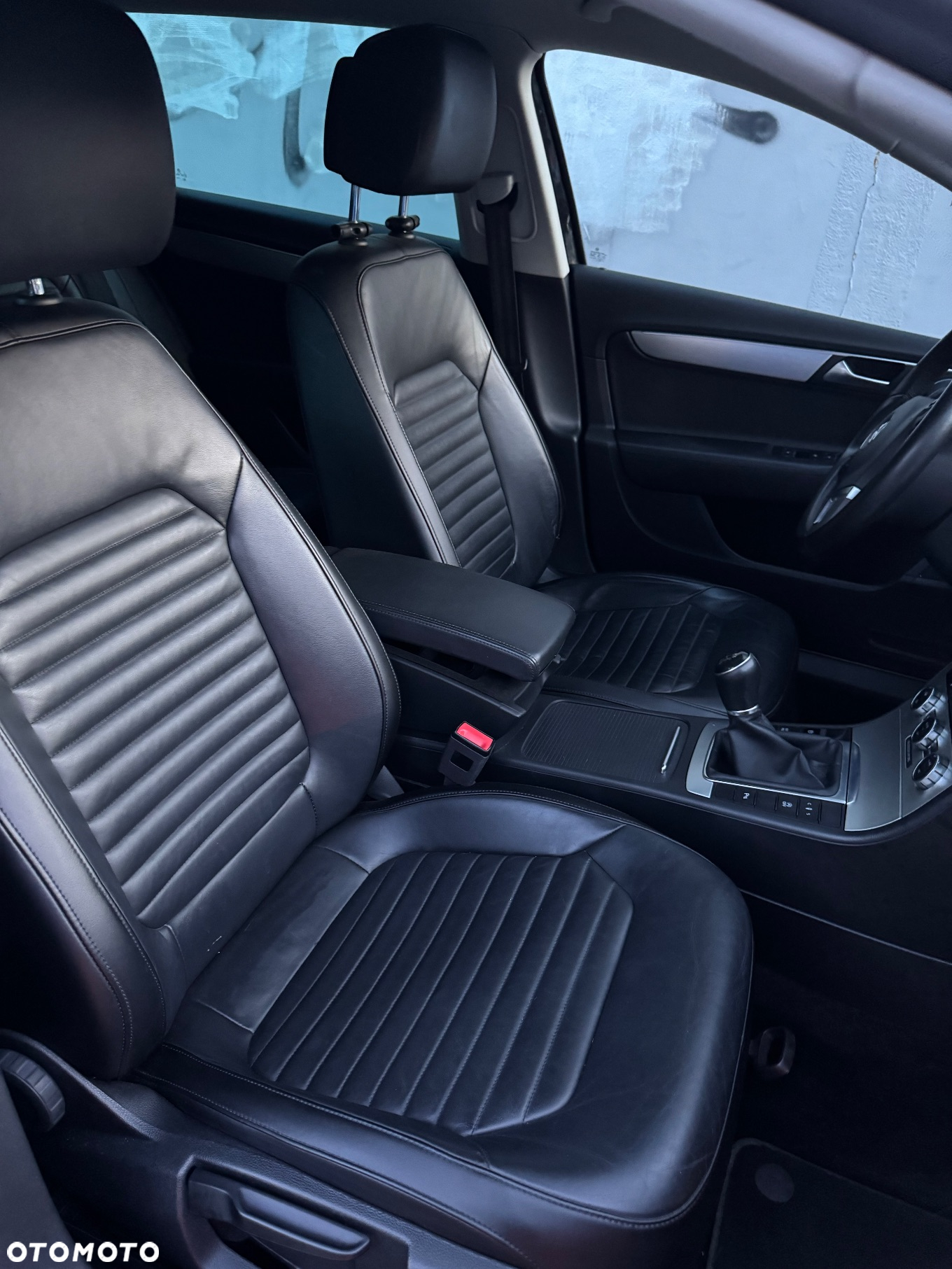 Volkswagen Passat 2.0 TDI Highline - 23